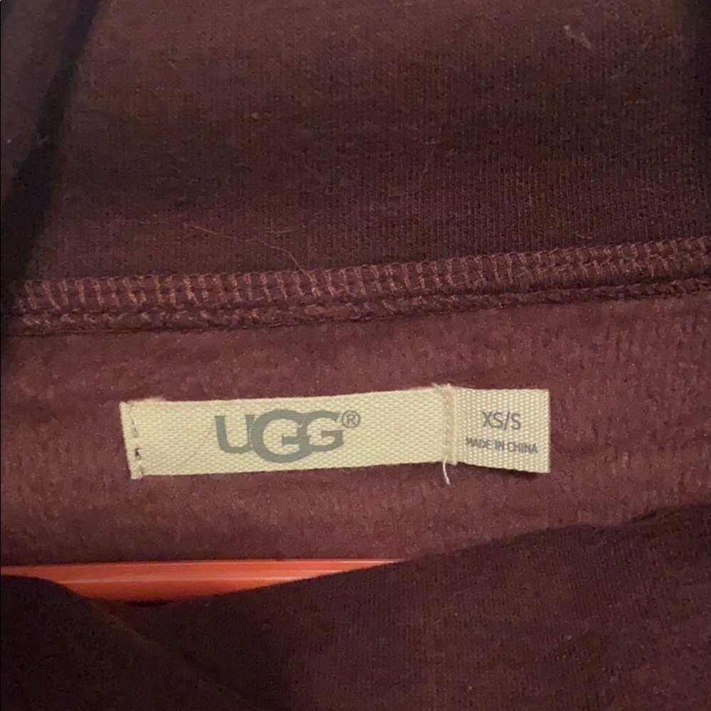 Ugg Cape - image 2